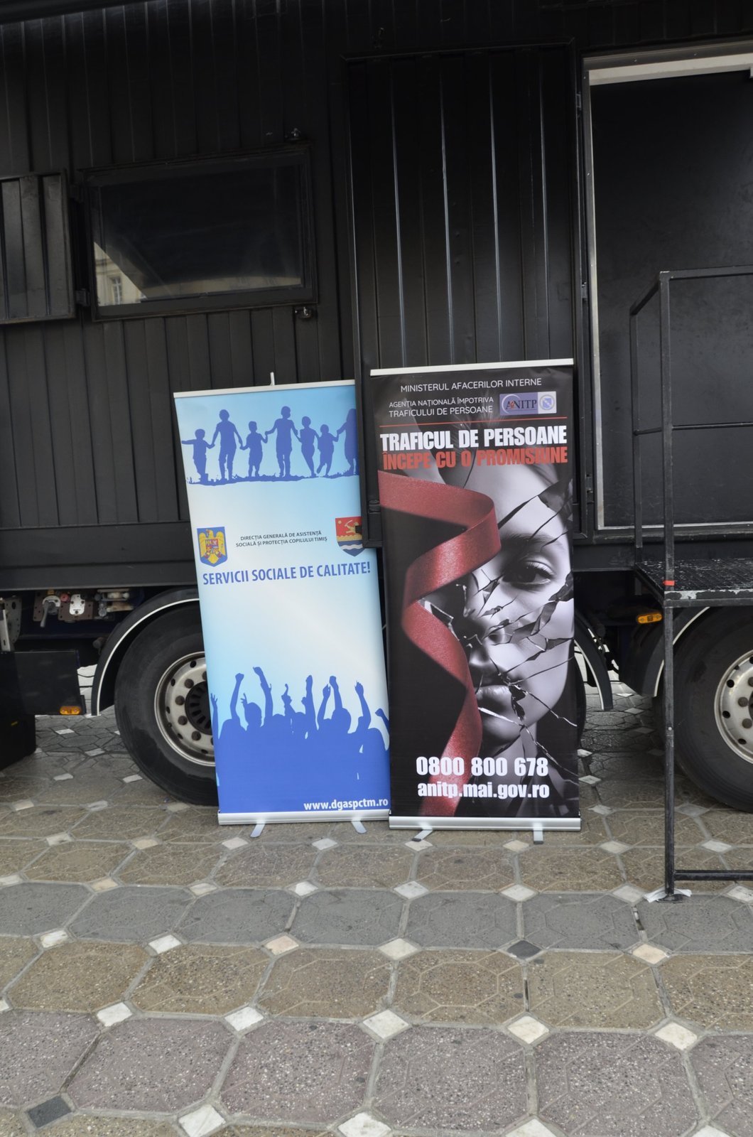 Standuri de prevenire, Piata Operei - fotografia 1.12