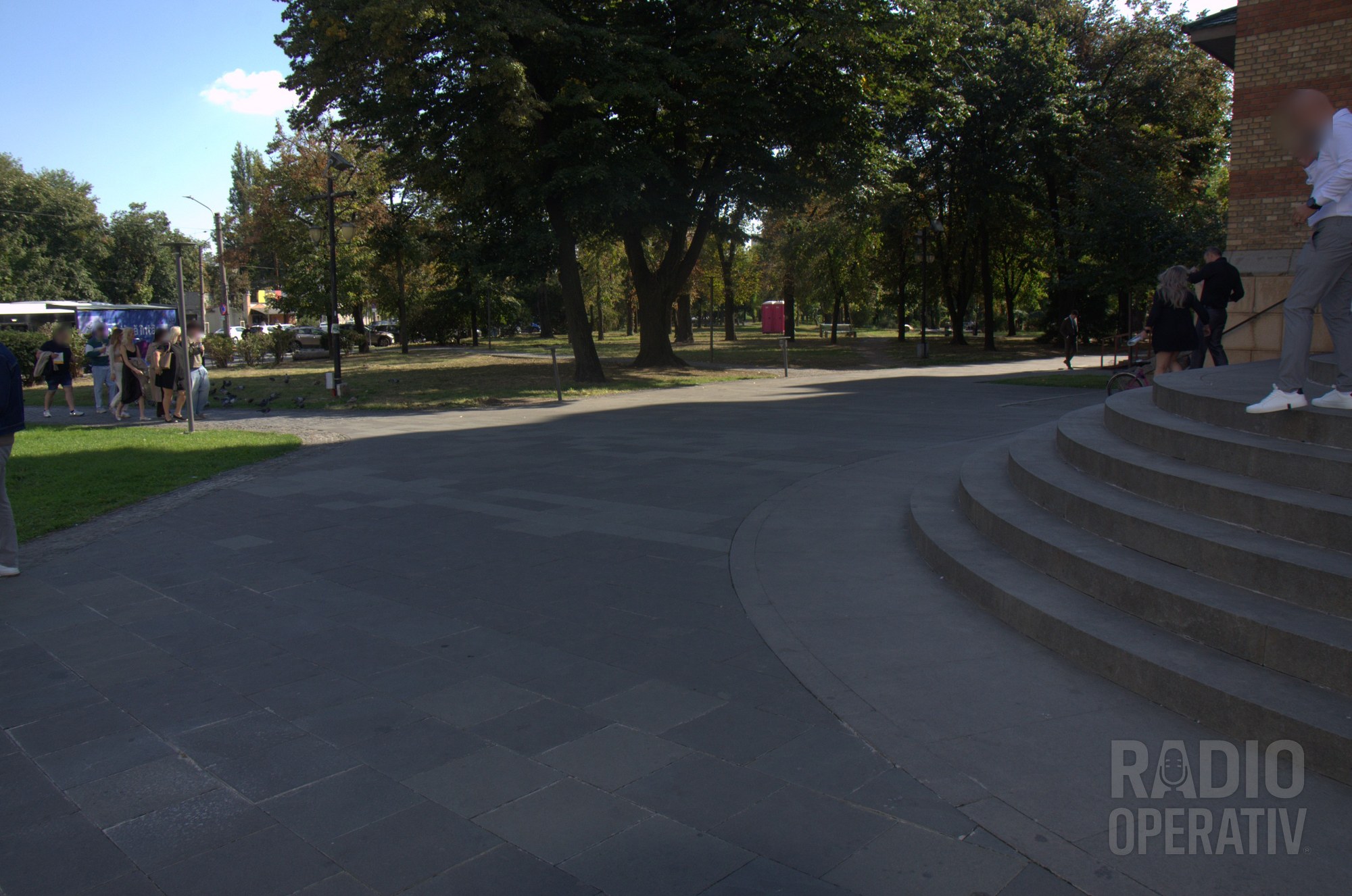 Esplanada din fața Catedralei Mitropolitane din Timișoara